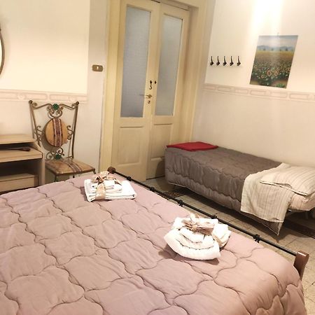 Casa Lillina A Toledo , Near Piazza Del Plebiscito Leilighet Napoli Eksteriør bilde