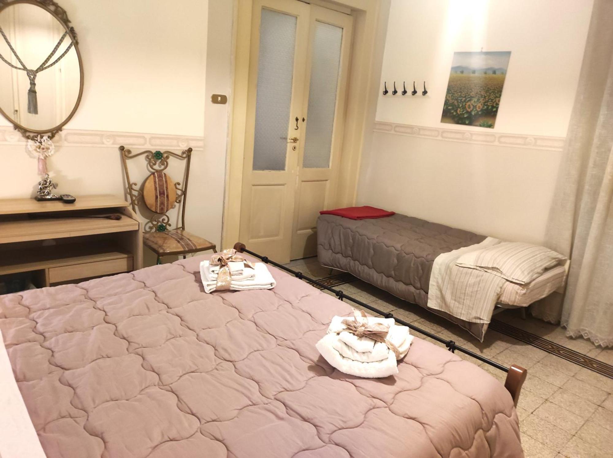 Casa Lillina A Toledo , Near Piazza Del Plebiscito Leilighet Napoli Eksteriør bilde