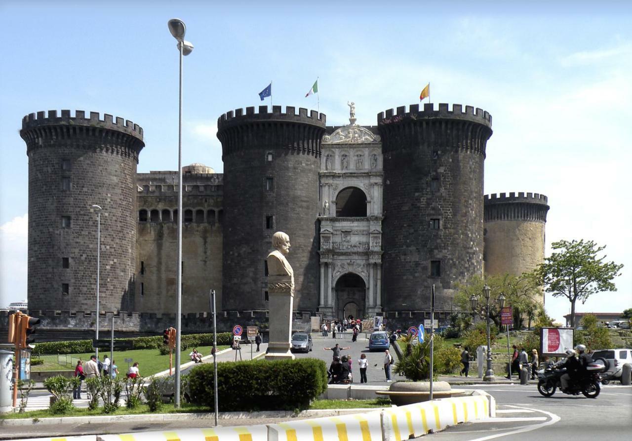 Casa Lillina A Toledo , Near Piazza Del Plebiscito Leilighet Napoli Eksteriør bilde