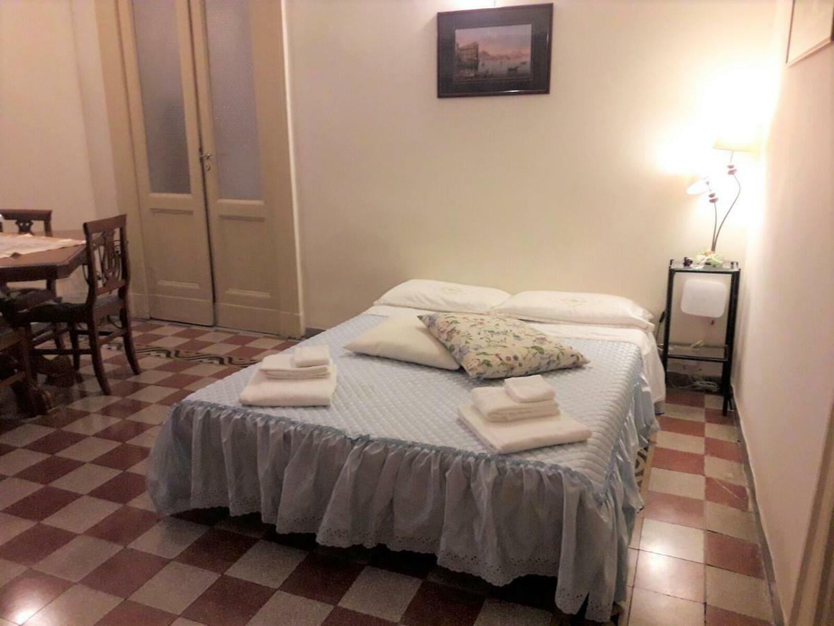 Casa Lillina A Toledo , Near Piazza Del Plebiscito Leilighet Napoli Eksteriør bilde