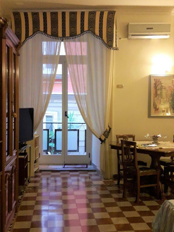 Casa Lillina A Toledo , Near Piazza Del Plebiscito Leilighet Napoli Eksteriør bilde
