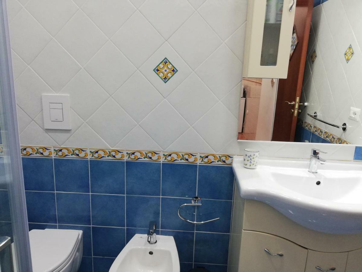 Casa Lillina A Toledo , Near Piazza Del Plebiscito Leilighet Napoli Eksteriør bilde