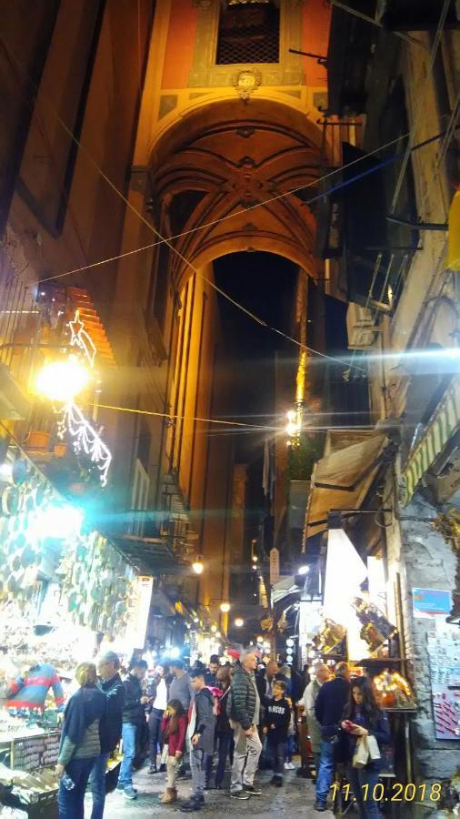 Casa Lillina A Toledo , Near Piazza Del Plebiscito Leilighet Napoli Eksteriør bilde